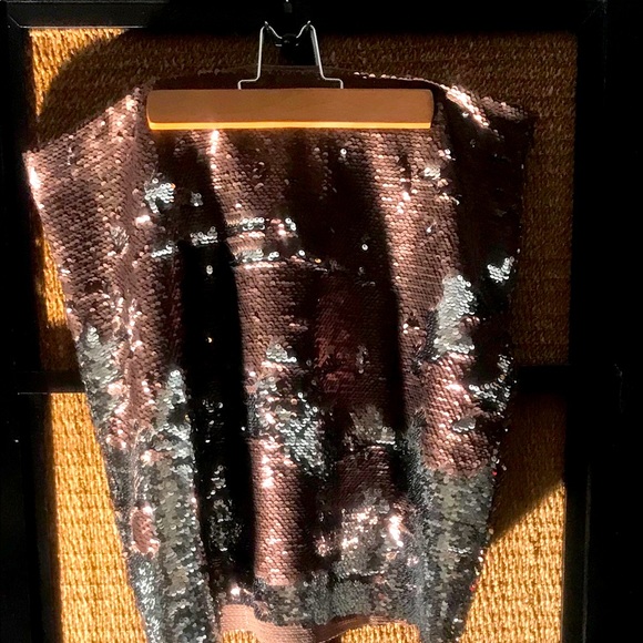 NWT brown sequined skirt - Picture 2 of 3